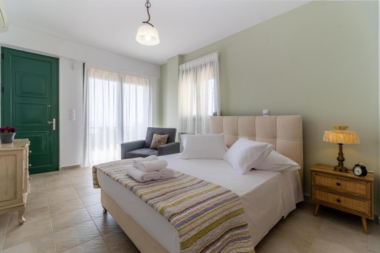 Sapphire Blue Villa Kalamítsi Екстериор снимка